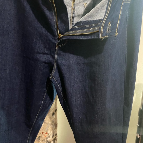 Size 16 YMI stretchy jeans new never worn - Picture 3 of 8